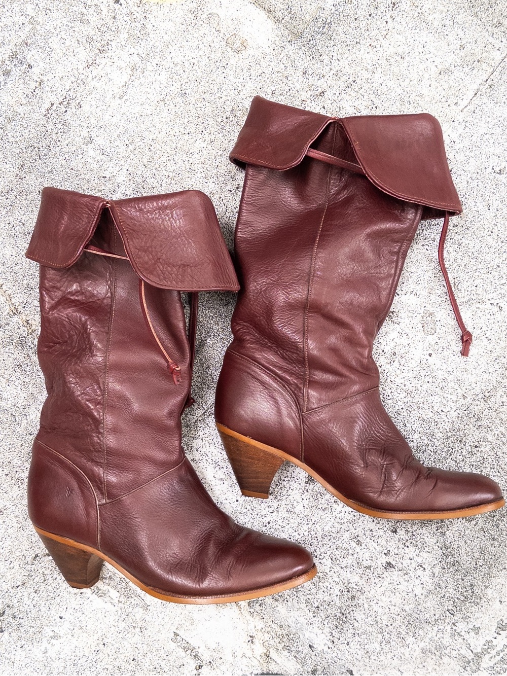 Rare Vintage Frye Fold-Over Calf High Boots, Burgundy Leather, Size 8 M.‎
